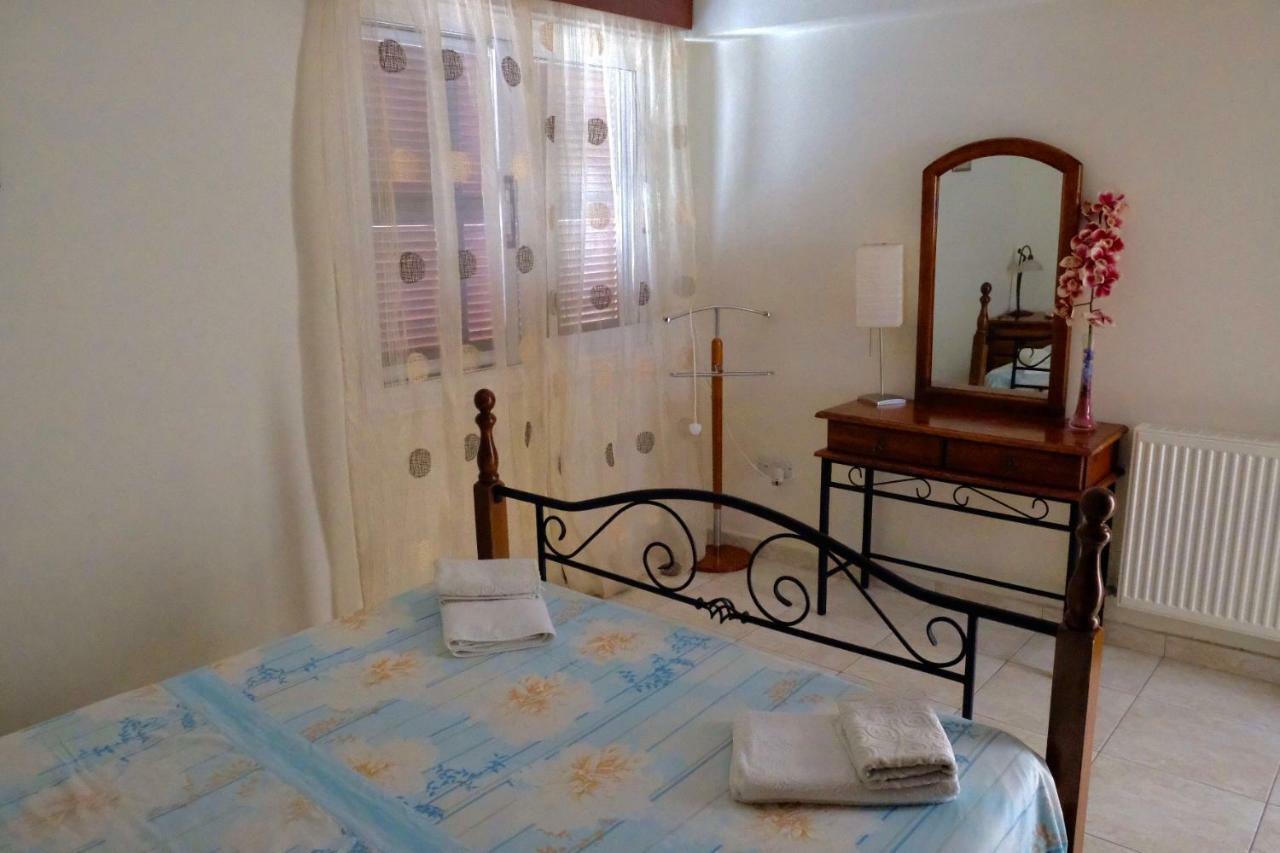Villa On The First Line Peyia Ngoại thất bức ảnh